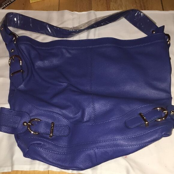 NWT Mia Capella Lucia Slouch Leather Shoulder Bag - Picture 2 of 6